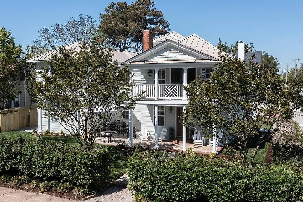 Albermarle #202 Inn At Old Beach Virginia Beach